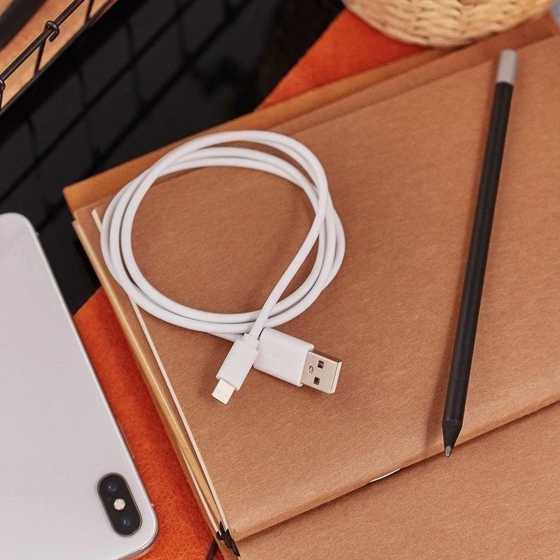 Кабель USB-A – Lightning для Apple, 2,4А, 1м, ПВХ, белый, REXANT